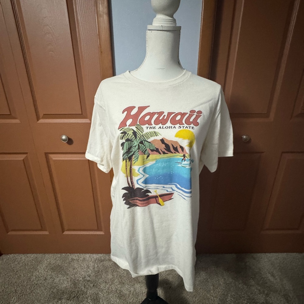 Old Navy Cream Hawaii Graphic Short Sleeve Tee